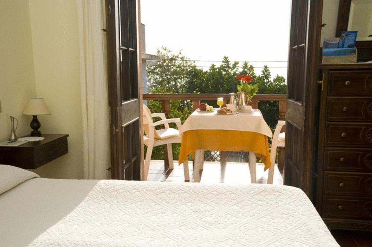 Costa Dorada 호텔 칼라고노네 외부 사진